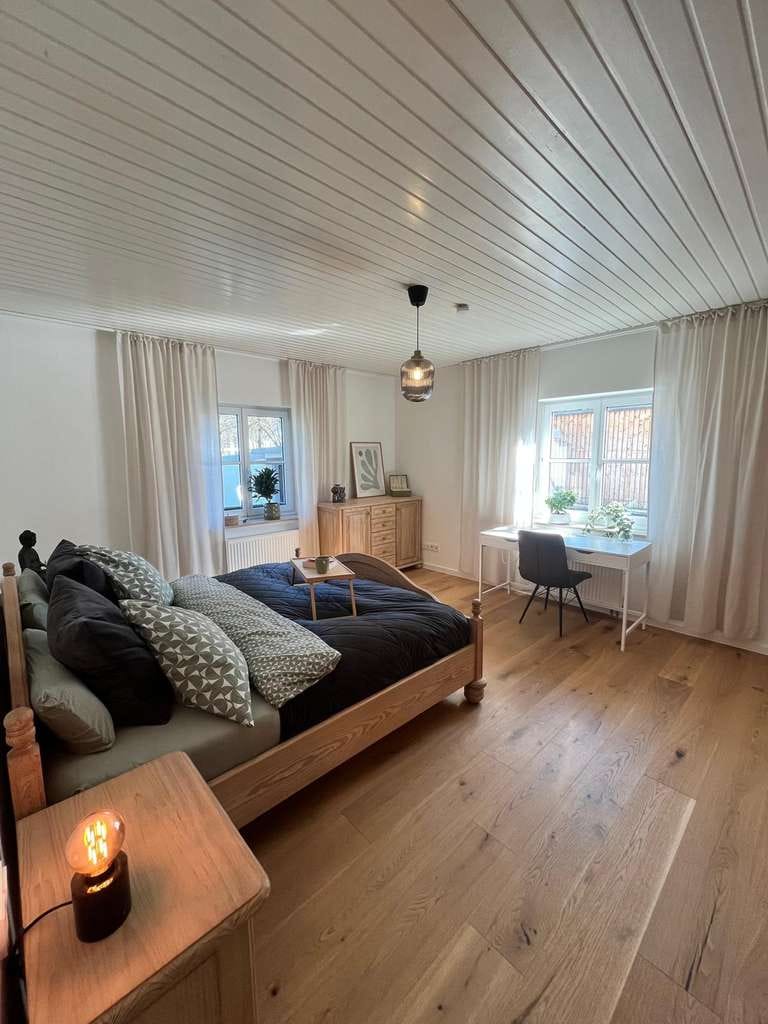 Immobilie in Au in der Hallertau - Kernsarnierte Doppelhaushälfte mit eigenständig nutzbarer Einliegerwohnung - Provisionsfrei! - Bild 2