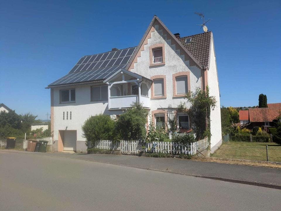 Immobilie in Breuna - Lukratives Mehrgenerationenhaus mit großem Grundstück in Breuna-OT - Bild 0