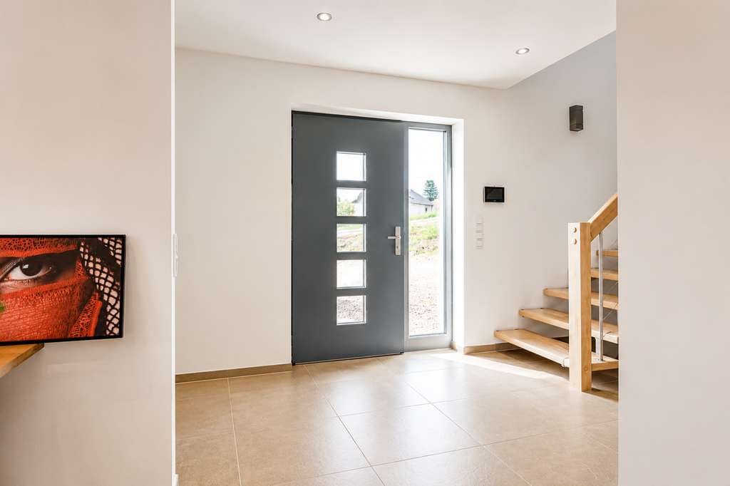 Immobilie in Gondorf - Modernes Neubauhaus mit 1.330 m² Grundstück, PV-Anlage & Doppelgarage in monolithischer Bauweise ( - Bild 2