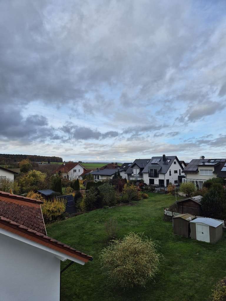 Immobilie in Langgöns - Charmante 3-Zimmer-Wohnung mit Einbaumöbeln in Langgöns - Bild 1