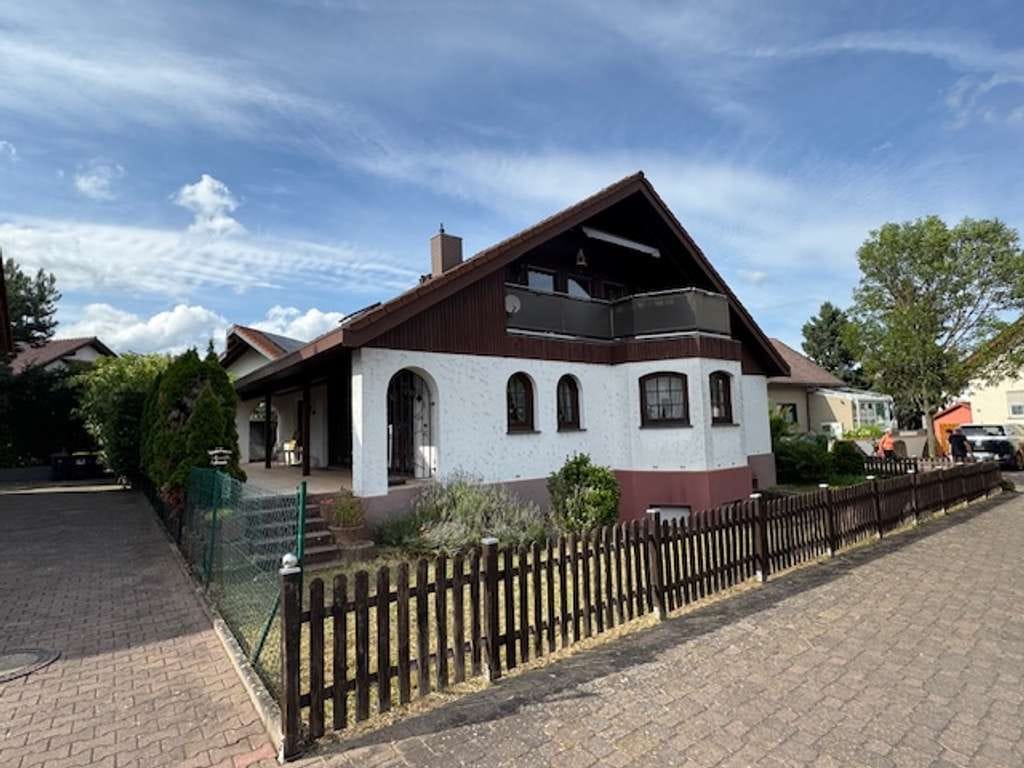 Immobilie in Ockenheim - PROVISIONSFREI! Haus in Ockenheim mit viel Platz und vermieteter ELW - Bild 3
