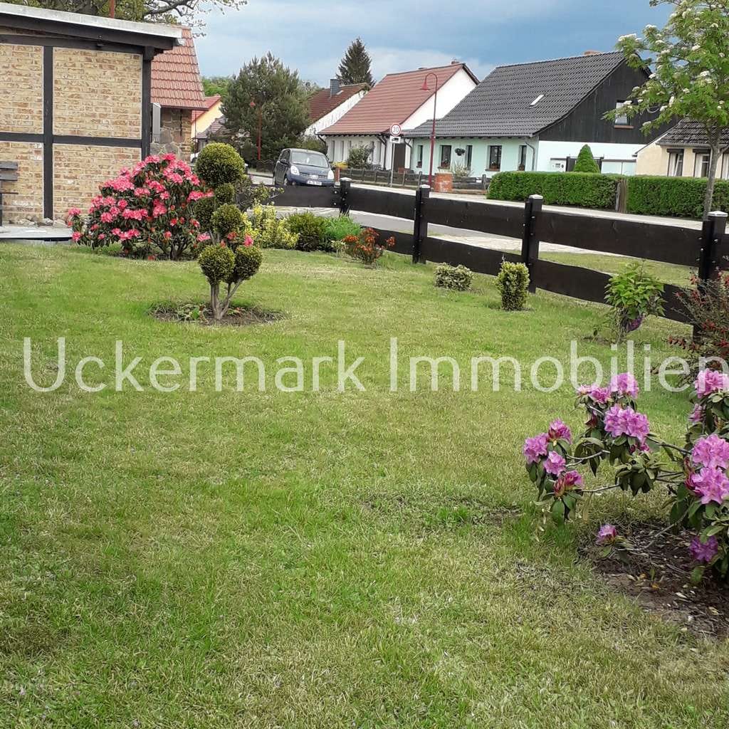 Immobilie in Templin - Kleines Haus in der Uckermark - großes Glück für die Familie - Bild 1