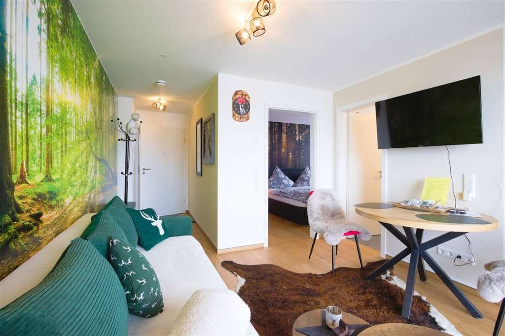 Immobilie in Grafenhausen - Sofort wohlfühlen: Neuwertiges 2-Zimmer-Apartment mit gehobener Ausstattung - Bild 1