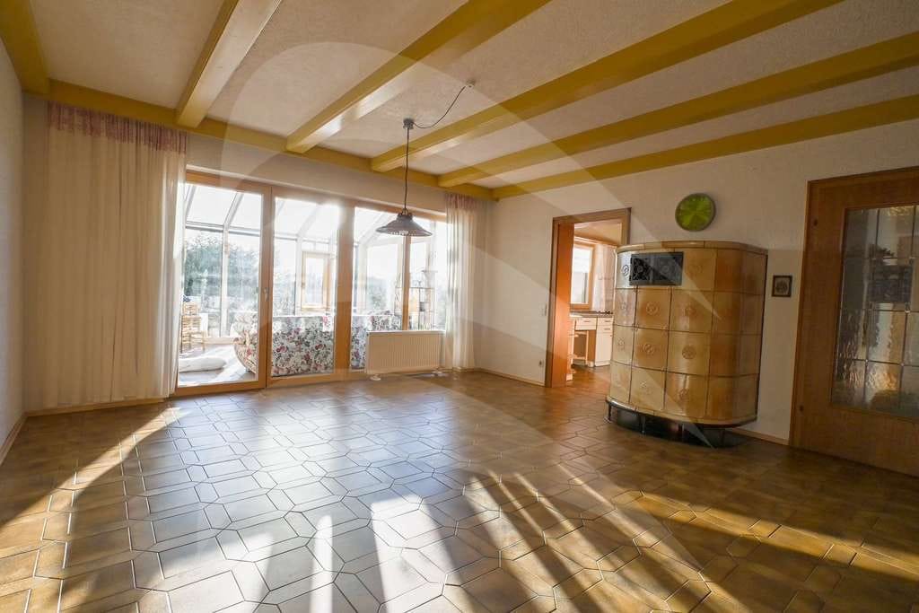 Immobilie in Marklkofen - Geräumiges Einfamilienhaus mit Weitblick ins Vilstal - Bild 4