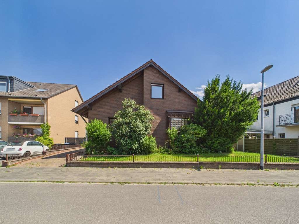 Immobilie in Weilerswist - Gepflegtes Einfamilienhaus mit Garage in Ortsrandlage von Weilerswist - Klein Vernich! - Bild 1