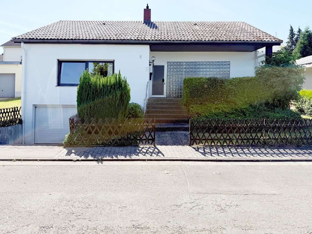 Immobilie in Höhfröschen - Ihr neues Zuhause in Höhfröschen – Wohnen, wo der Garten zur Wohlfühloase wird - Bild 0