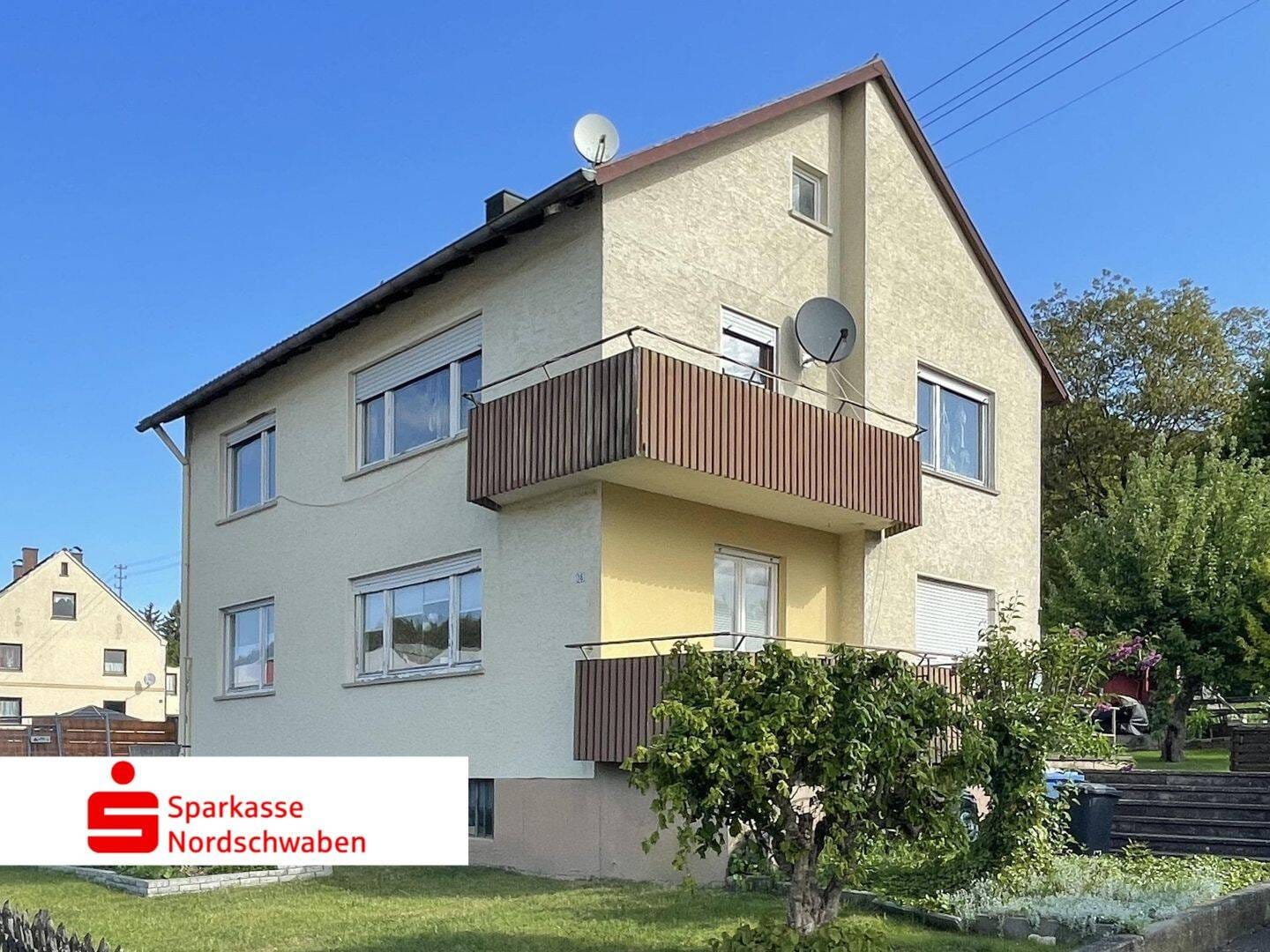 Immobilie in Zöschingen - Einfamilienhaus mit 6 Zimmern und tollem Gartengrundstück - Bild 0