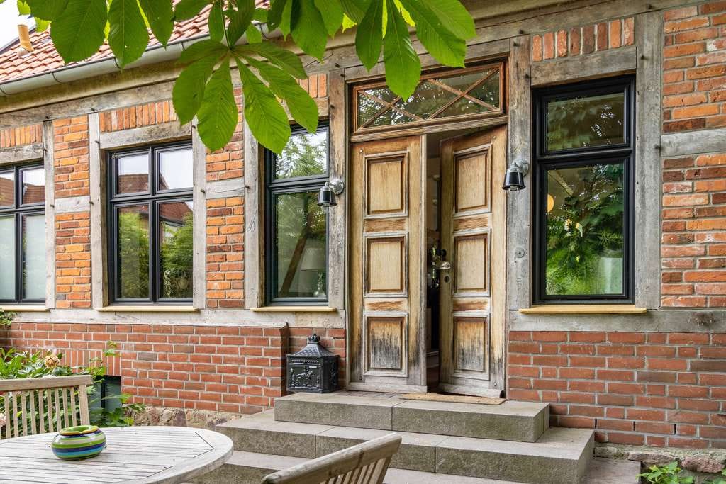 Immobilie in Panten - Exklusiver Landsitz mit Weitblick auf 2 Hektar Eigenland mit Wintergarten, Spa-Bereich und Baupot... - Bild 2