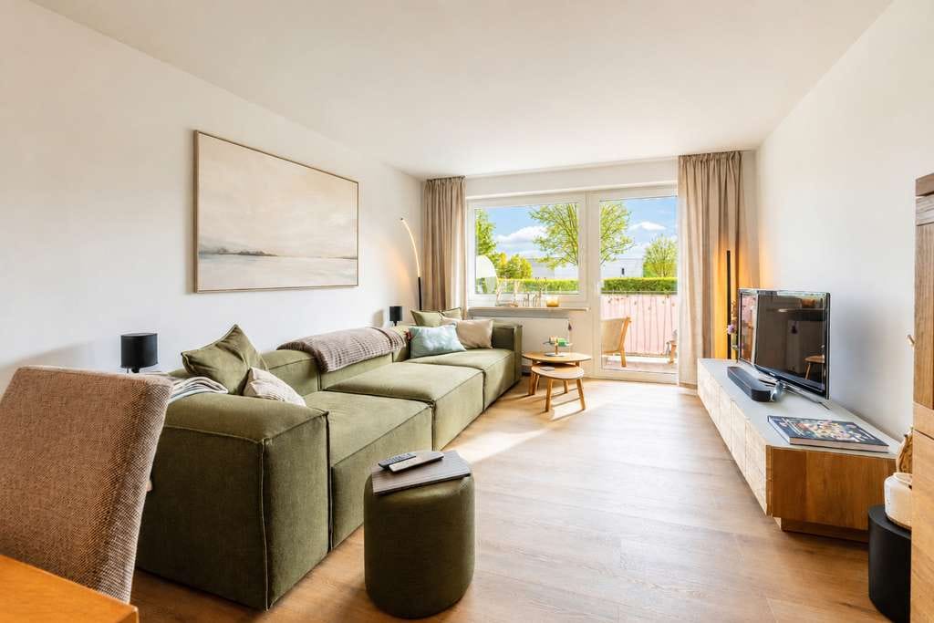 Immobilie in Neuried - Helle und renovierte Wohnung mit Balkon und Einzelgarage - Bild 1