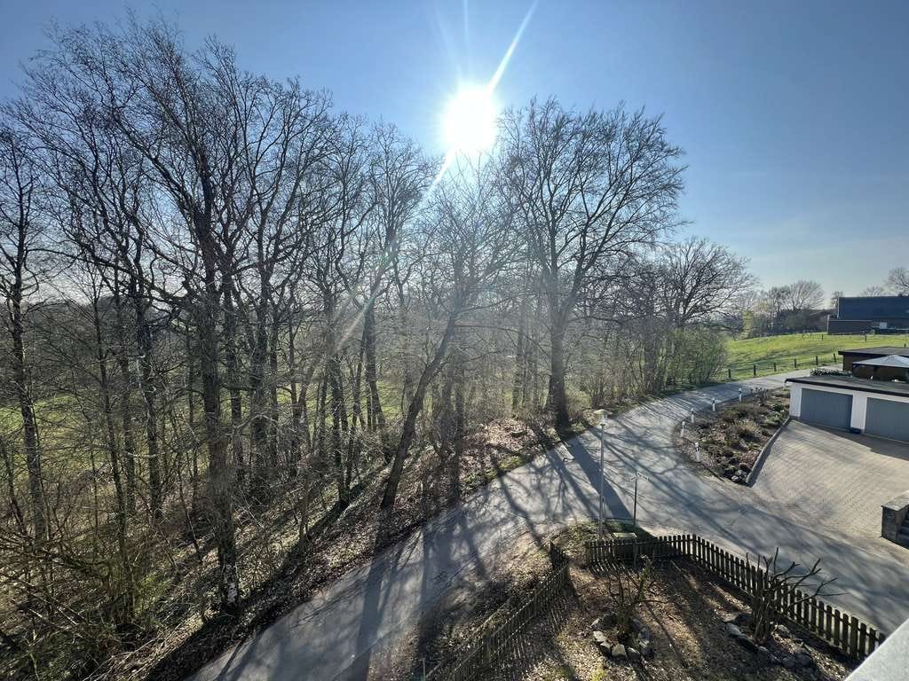 Immobilie in Rödinghausen - PROVISIONSFREI Erstbezug nach Sanierung: 3-Zi.-Dachgeschosswohnung in Rödinghausen, Energieklasse B. - Bild 2