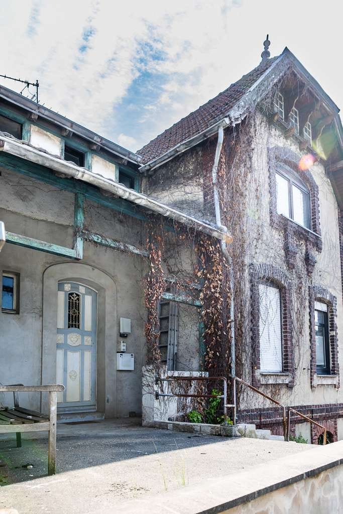 Immobilie in Oberhausen - OB-Schwarze Heide! Charmantes, sanierungsbedürftiges Zweifam.-Haus  mit Potential! - Bild 1