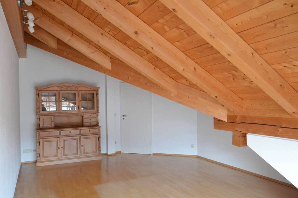 Immobilie in Penzberg - Charmante 2-Zimmer-Dachgeschosswohnung - Bild 2