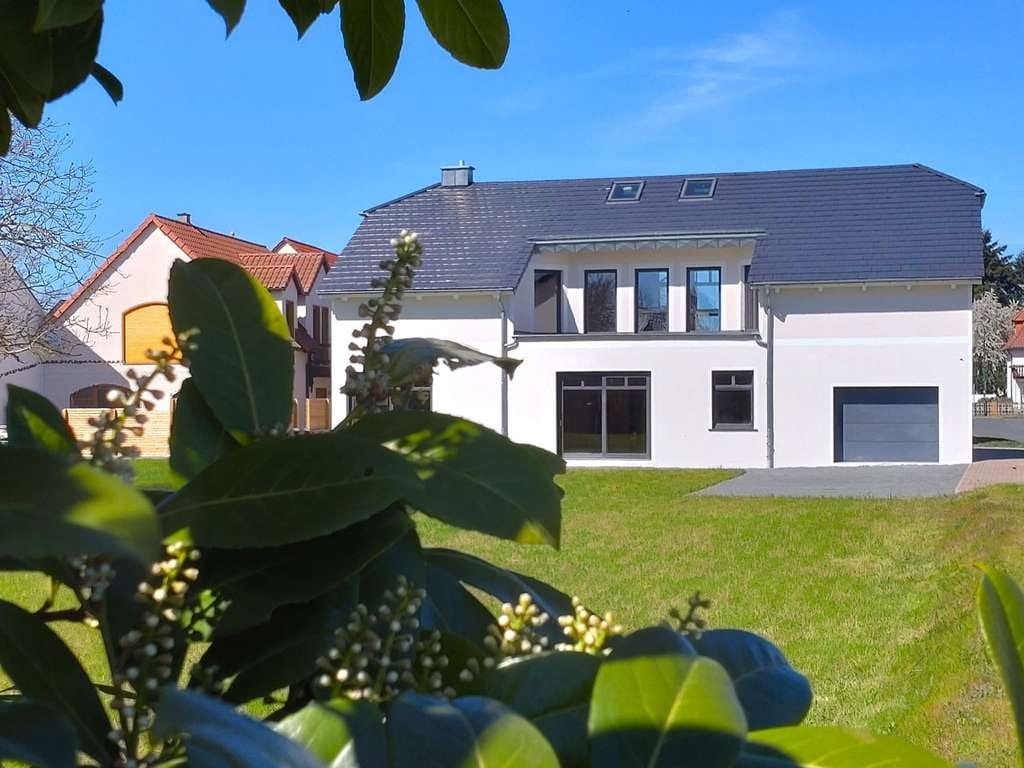Immobilie in Doberschütz - Einzigartige Gelegenheit + Exklusives Design Massiv Haus + Alu Holz Fenster + Raffstore + Tonziegel - Bild 1