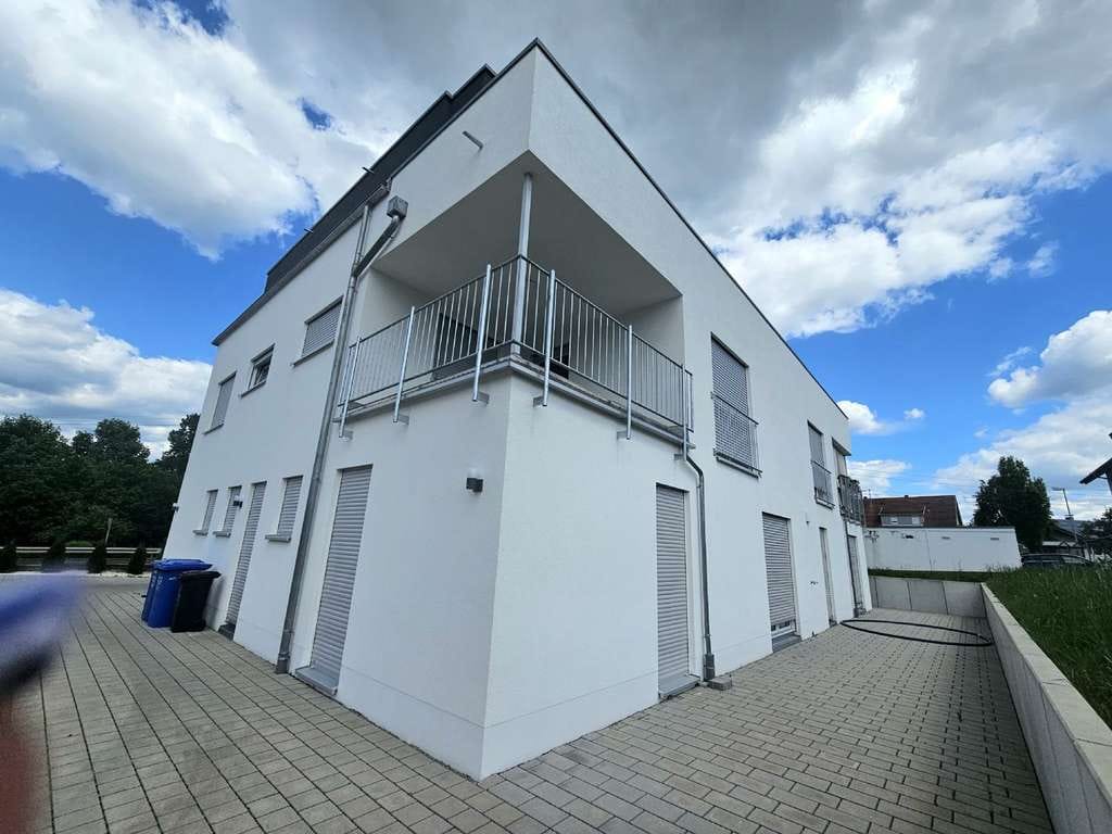 Immobilie in Eschach - Neuwertige  2.5 Zi. -Wohnung mit herrlichem Terrassenbalkon! - Bild 4