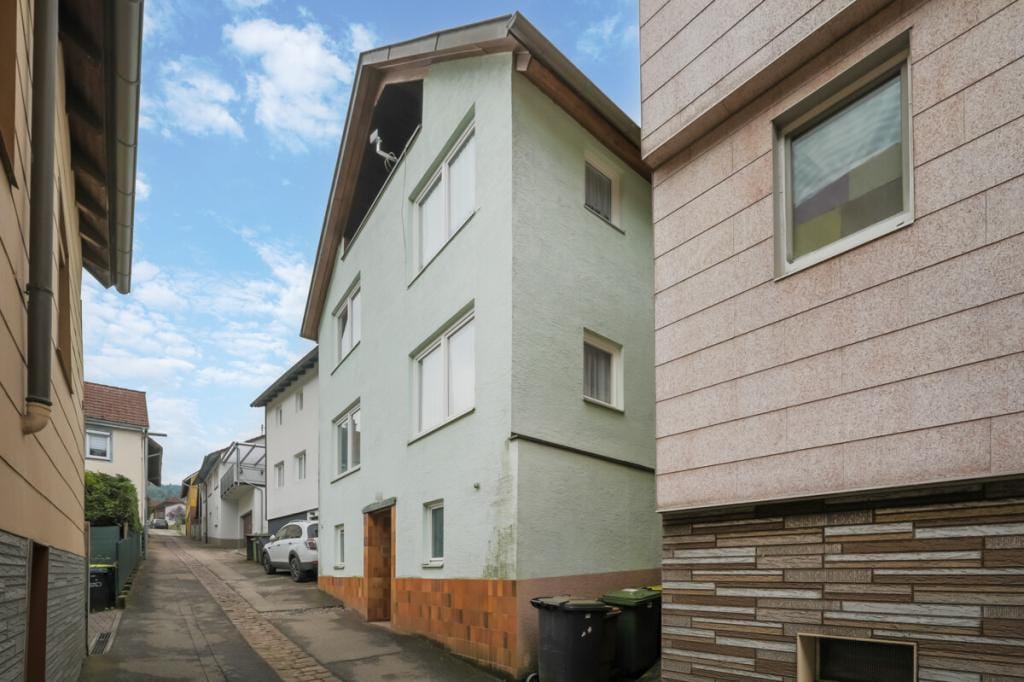 Immobilie in Neuenbürg - Mehrfamilienhaus in Neuenbürg - Bild 1