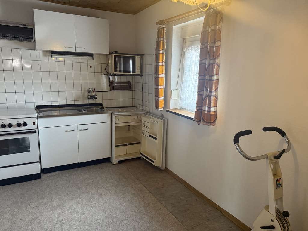 Immobilie in Rodenbach - Sanierungsprojekt in Ortsmitte - Einfamilienhaus mit Garage - Bild 4
