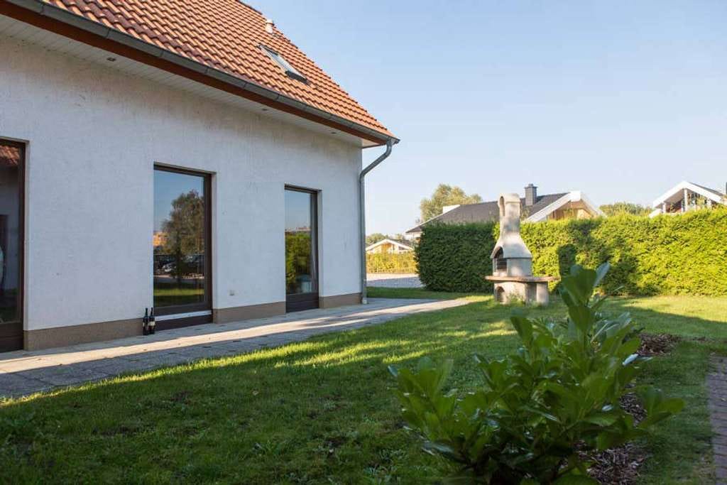 Immobilie in Rechlin - Ferienhaus an der Müritz mit 3 Schlafzimmern – perfekt für Familien, Freunde und rentable Vermietung - Bild 1