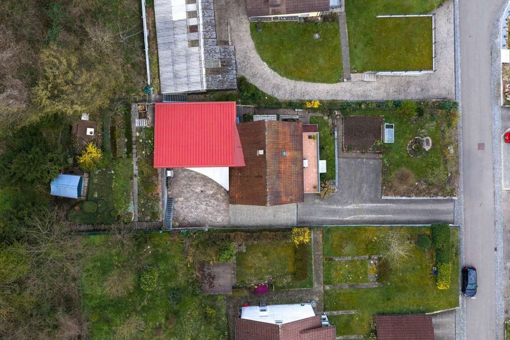 Immobilie in Dogern - Ein Haus mit Charme auf tollem Grundstück! - Bild 2