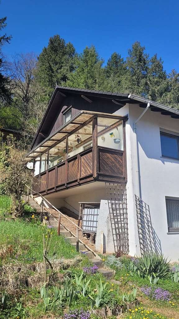 Immobilie in Staudernheim - Einfamilienhaus mit Garage am Waldrand - Bild 1