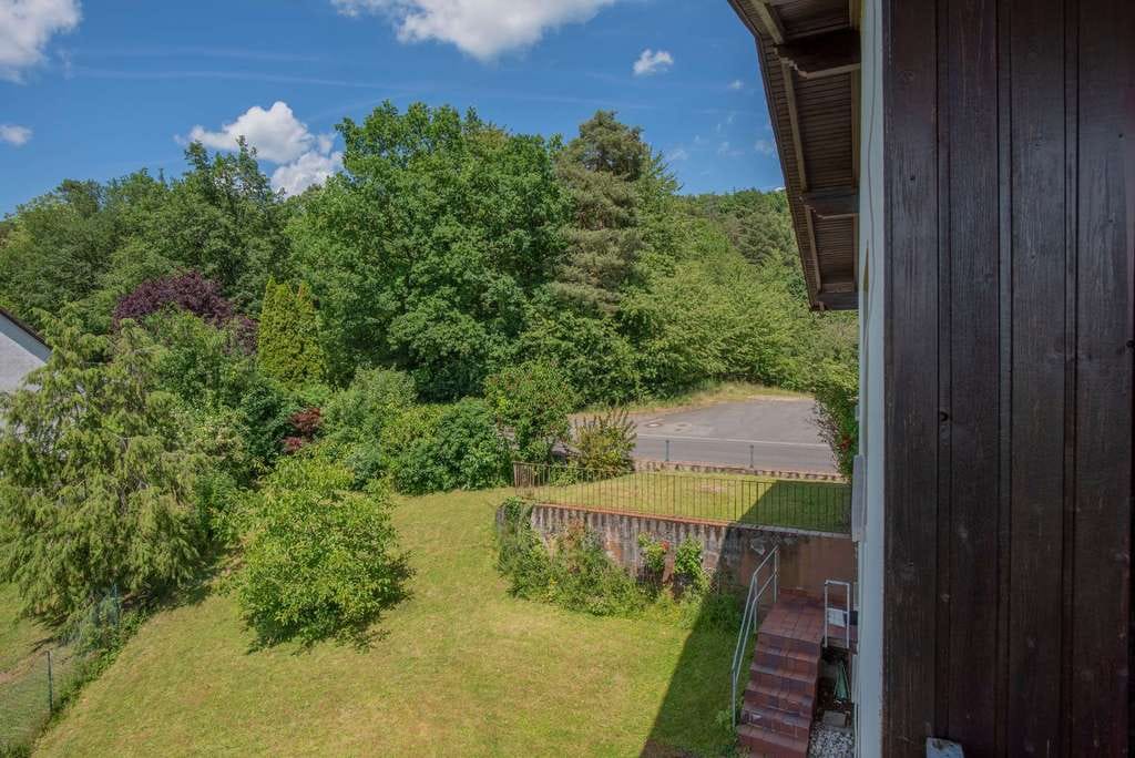 Immobilie in Rabenau - Architektenhaus mit Einliegerwohnung in traumhafter Lage mit grandioser Aussicht. - Bild 1
