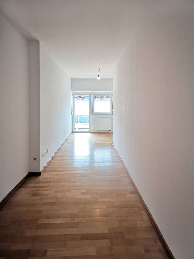 Immobilie in Hartheim am Rhein - Familienfreundliches Wohnen- Platz für die ganze Familie / 5. Zimmer ETW in Hartheim - Bild 2