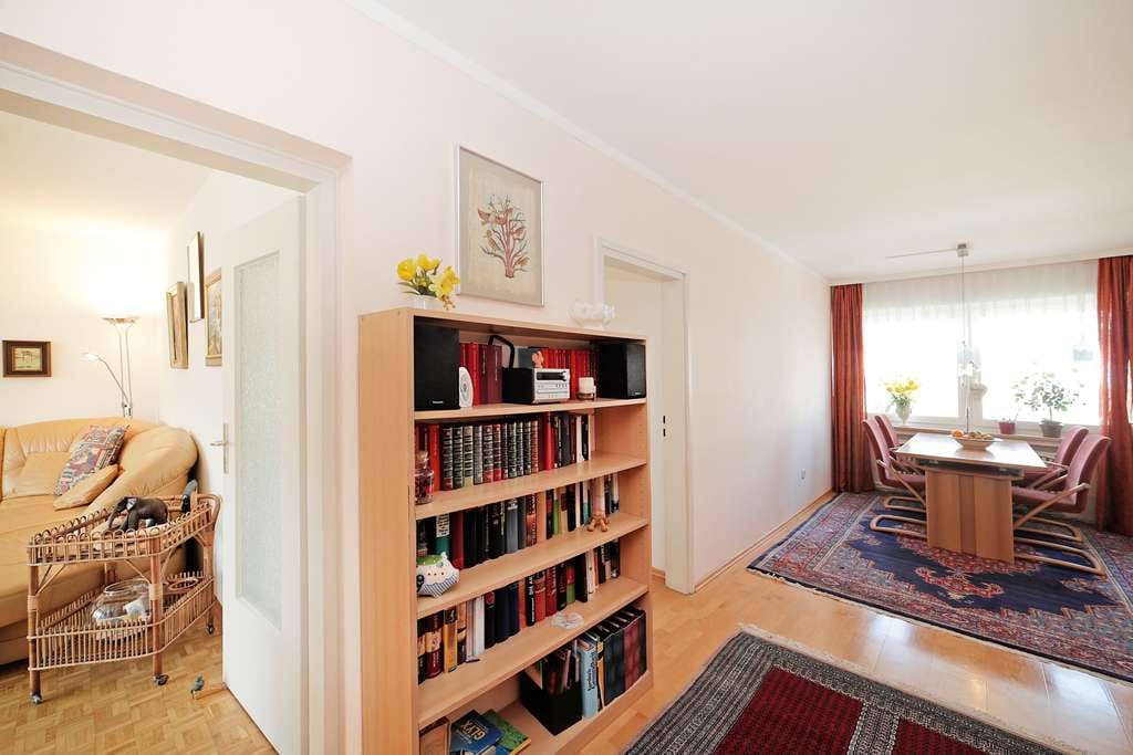Immobilie in Unterföhring - Attraktive 3,5-Zimmer-Wohnung in grüner und ruhiger Lage in Unterföhring - Bild 3