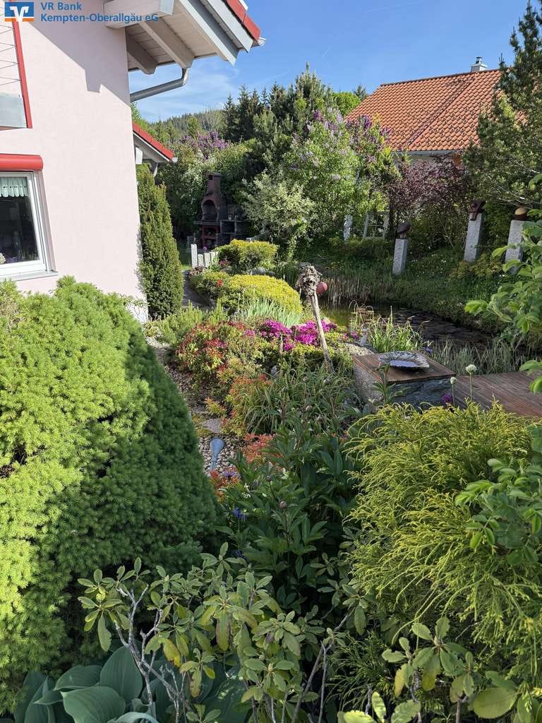 Immobilie in Wiggensbach - Attraktives Einfamilienhaus in ländlicher, traumhafter Lage für Natur und Gartenliebhaber - Bild 4