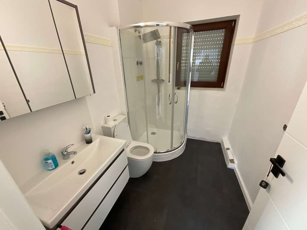Immobilie in Bad Rippoldsau-Schapbach - Gelegenheit! Viel Wohnfl. ca. 101m² für nur 98.000,00 Euro. 4,5 Zi.-Maisonette-Wohng mit TG-Platz. - Bild 4