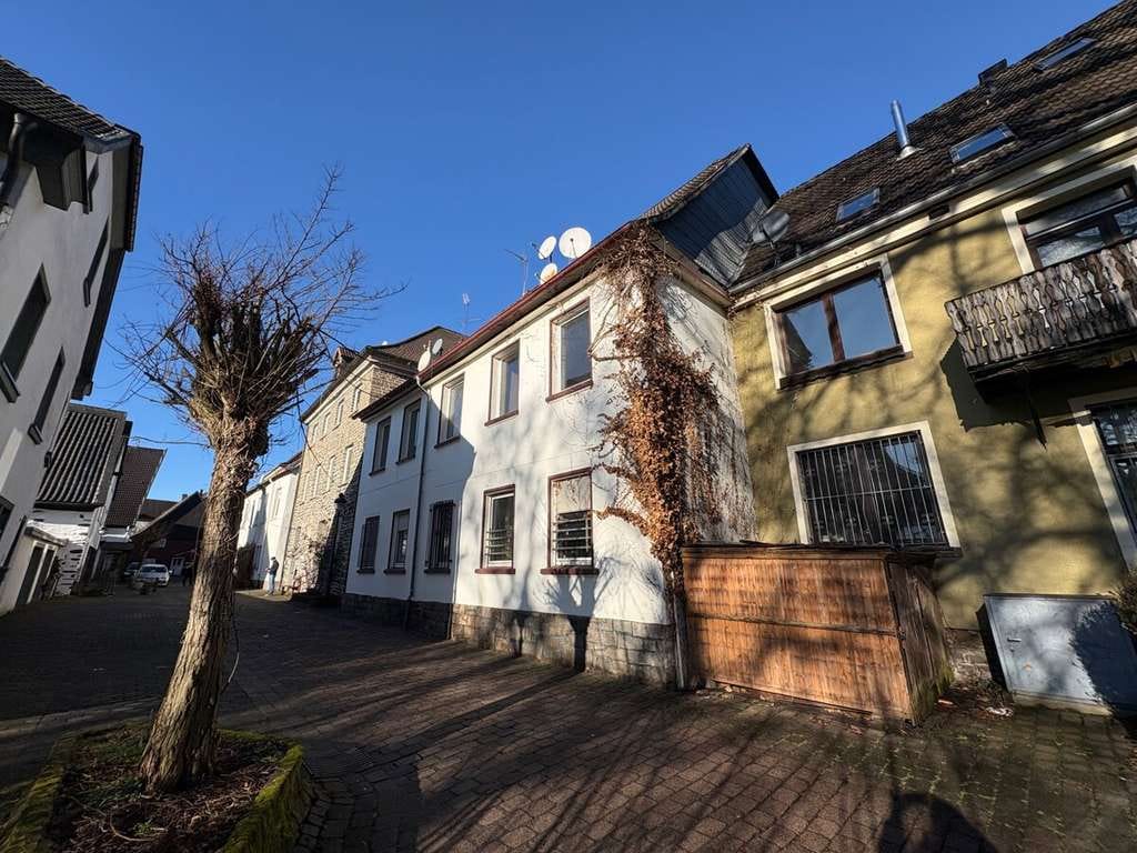 Immobilie in Neuenrade - VR IMMO: Charmantes Wohn- und Geschäftshaus mit Entwicklungspotenzial. - Bild 4