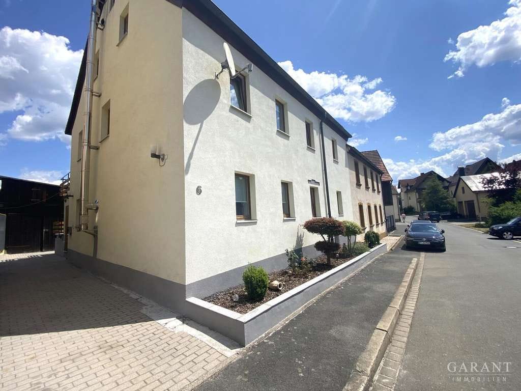 Immobilie in Plech - Generalsanierte Doppelhaushälfte mit Maisonette - Studioeinliegerwohnung in Plech - Bild 1