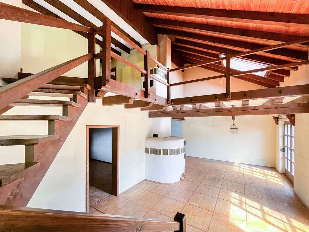 Immobilie in Kirchzell - Einfamilienhaus mit Garage und Garten - viel Potenzial in ruhiger Lage - Bild 3