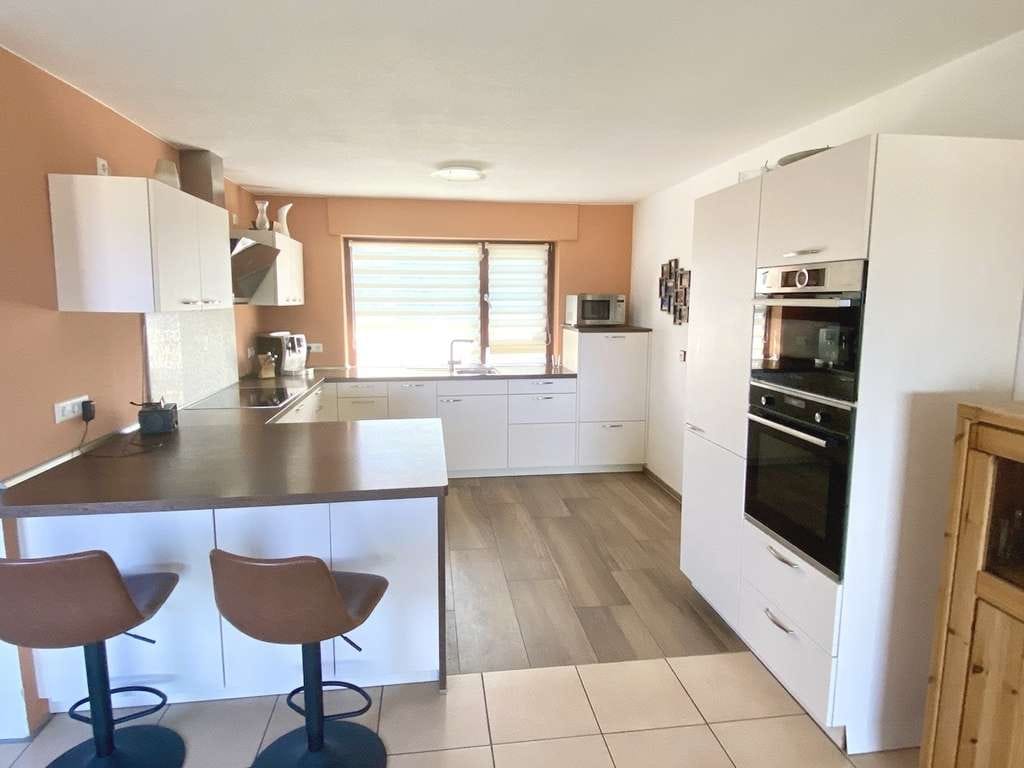 Immobilie in Daisendorf - In ruhiger Lage - freistehendes Einfamilienhaus mit Einliegerwohnung mit Teilsee- und Bergsicht - Bild 4