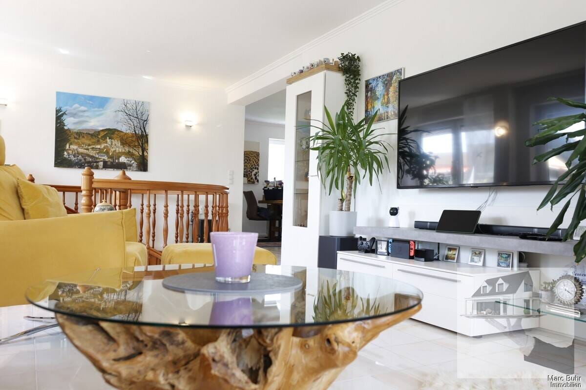 Immobilie in Ehlscheid - Penthouse-/Maisonette-Wohnung mit Weitblick & Stil - Wohnen auf ca. 182 m² - 2 große Dachterrassen - Bild 3