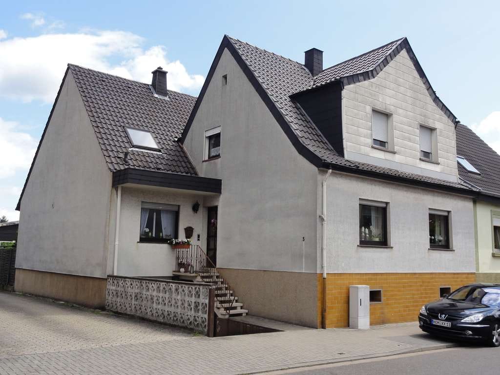 Immobilie in Bexbach - Topgepflegtes 1- bis 2-Familienhaus in Bexbach - Bild 0
