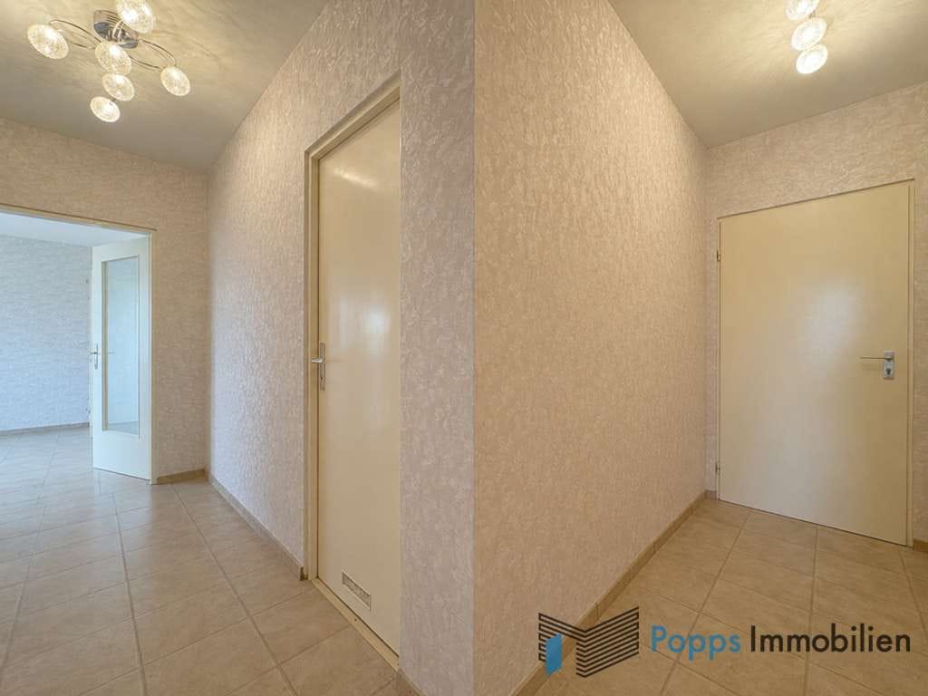 Immobilie in Steinbach - Attraktive Kapitalanlage: 3-Zimmer-Wohnung mit Balkon in Steinbach - Bild 1