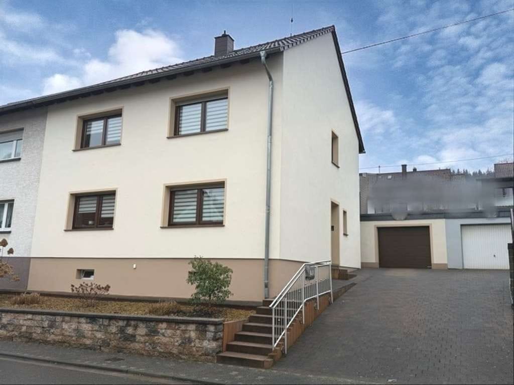 Immobilie in Eppelborn - TOP gepflegtes 1-2-Familienhaus mit Garten und Garage - Eppelborn - Bild 0