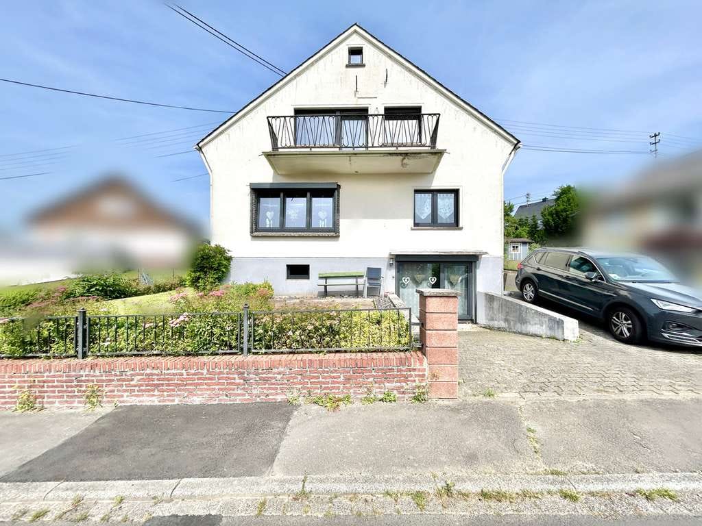 Immobilie in Kroppach - **Modernisiertes Einfamilienhaus mit viel Platz in familienfreundlicher Lage von Kroppach** - Bild 1