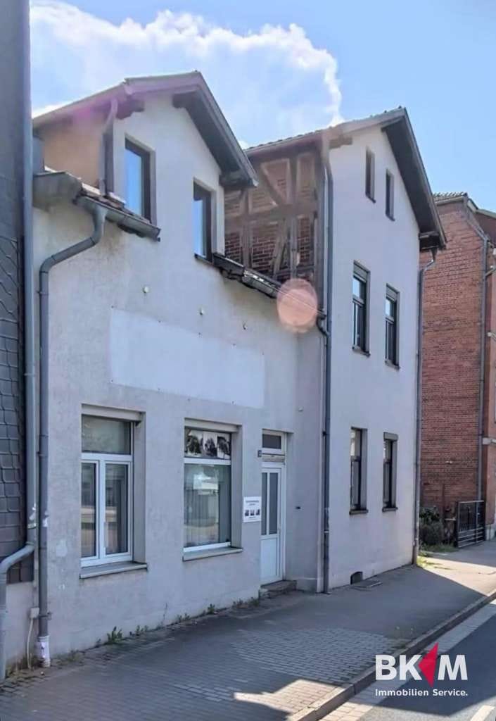 Immobilie in Eisenach - Wohnen mit Raum, Charakter und einer besonderen Struktur - Bild 1