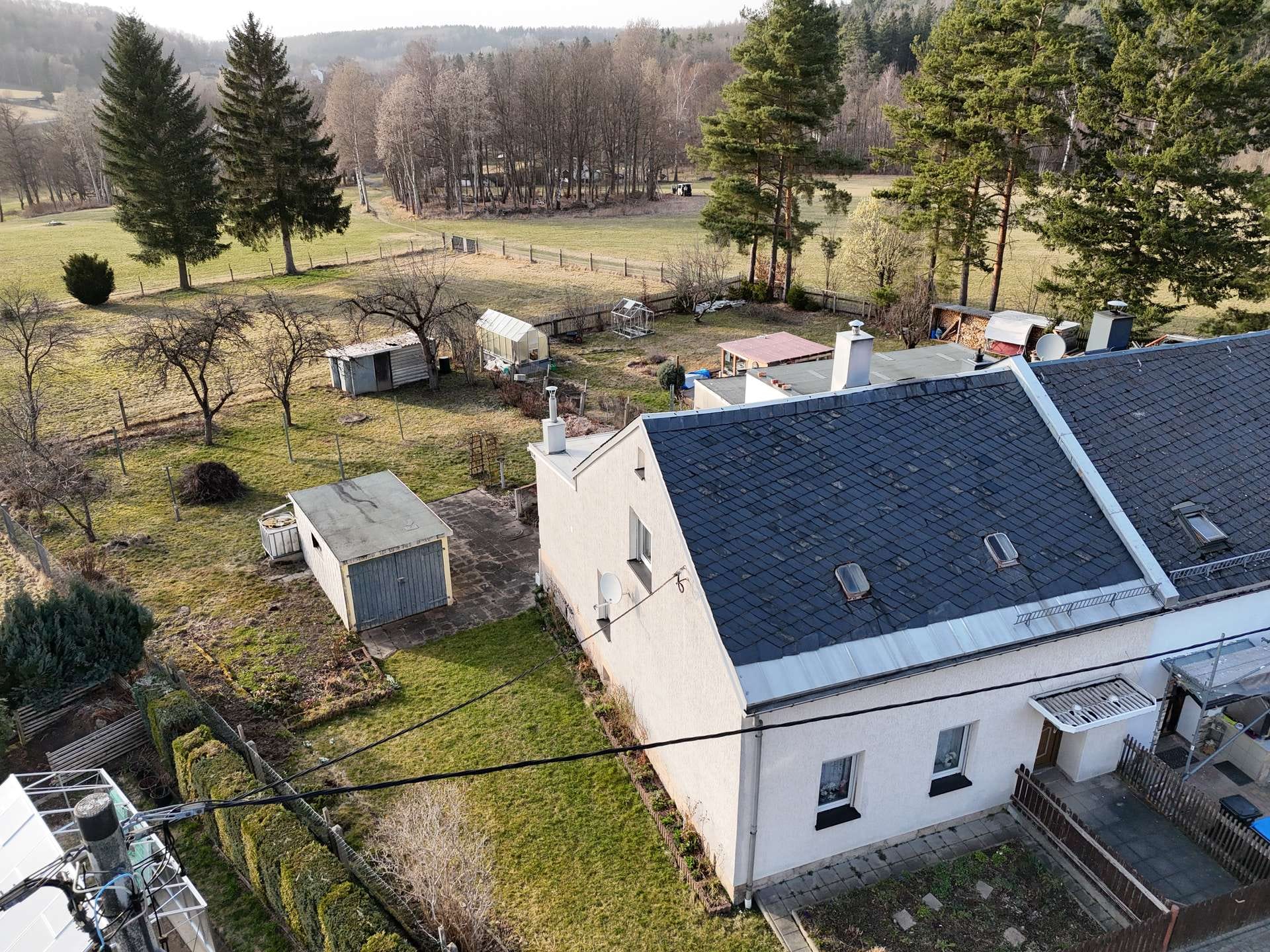 Immobilie in Auerbach/Vogtland - Waldnahe Lage! Doppelhaushälfte mit Garage in Auerbach OT Rebesgrün - Bild 3