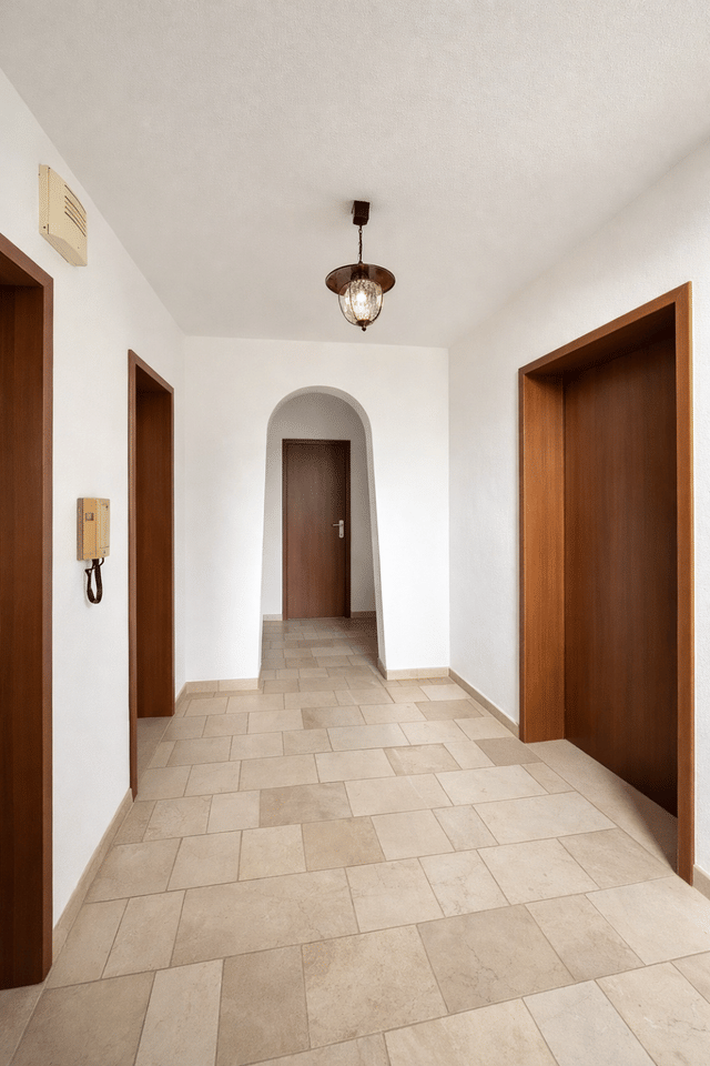 Immobilie in Königheim - Einfamilienhaus + historisches Gebäude + Scheunen - Bild 0