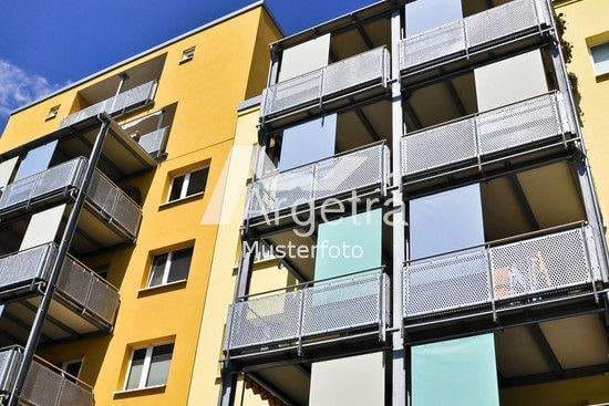 Immobilie in Meuselwitz - Mehrfamilienhaus  mit 3 Wohnungen  in 04610 Meuselwitz - Provisionsfrei - Bild 0