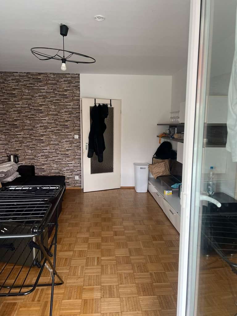 Immobilie in Steinbach - Sehr schöne, gut geschnittene 2-Zimmer-Wohnung mit schönem Blick - Bild 2