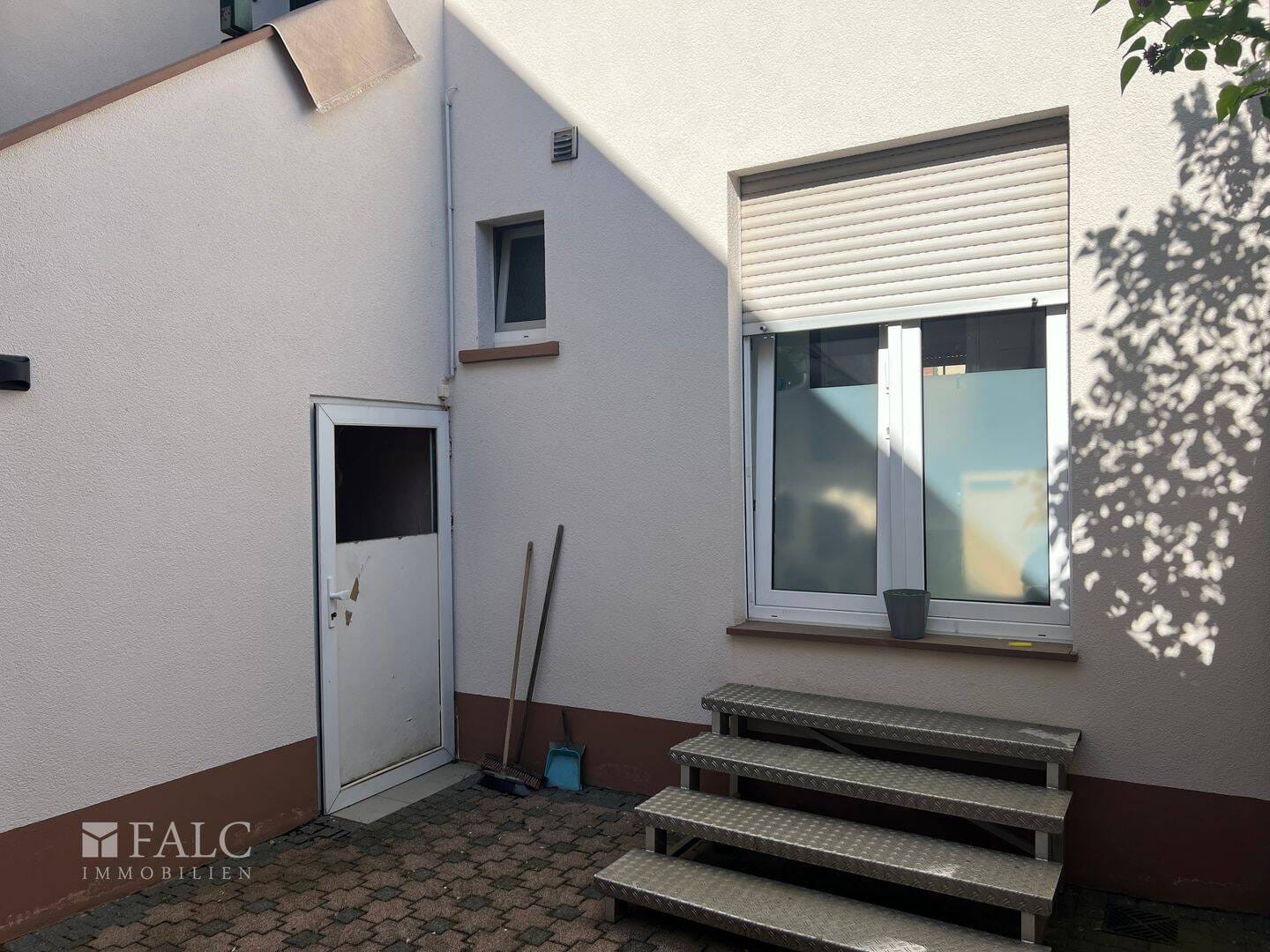 Immobilie in Wörth am Main - Top Investment, gepflegtes Mehrfamilienhaus in Wörth am Main - Bild 3