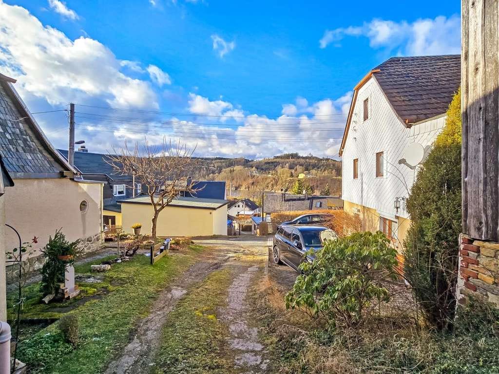 Immobilie in Bad Lobenstein - Ferienhaus mit traumhaftem Blick auf den Stausee (A1599)  - Bild 2