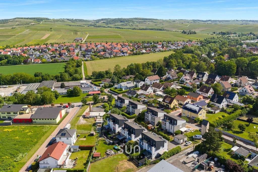 Immobilie in Sprendlingen - Ruhig gelegenes Familienhaus in Sprendlingen (RLP) mit Garten und Dachterrassen - Bild 0