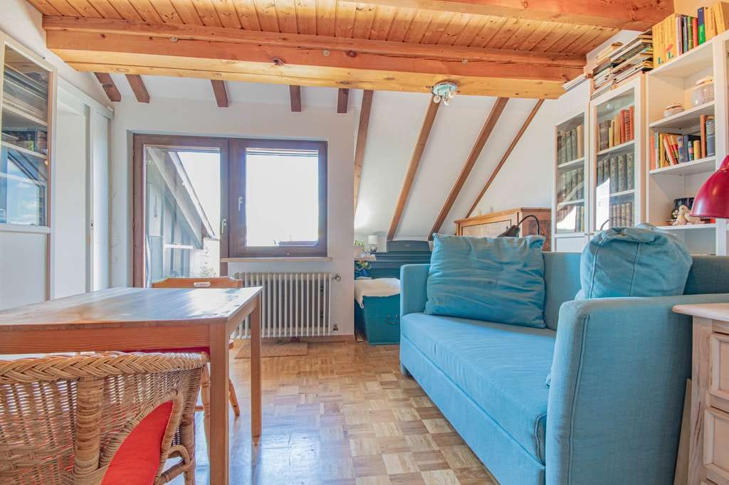 Immobilie in Ühlingen-Birkendorf - 1,5-Zimmer Dachgeschosswohnung 
mit Galerie und Balkon -
Natur pur in ruhiger Sackgasse 
in Ühlin - Bild 1