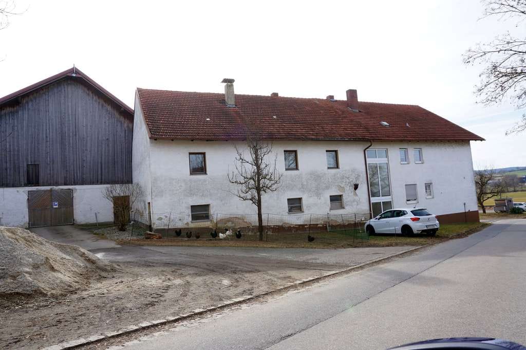 Immobilie in Runding - Rarität!!!Vierseithof mit unverbaubarem Blick auf den Lamberg mit der Möglichkeit Wiesen dazu zu Pac - Bild 2