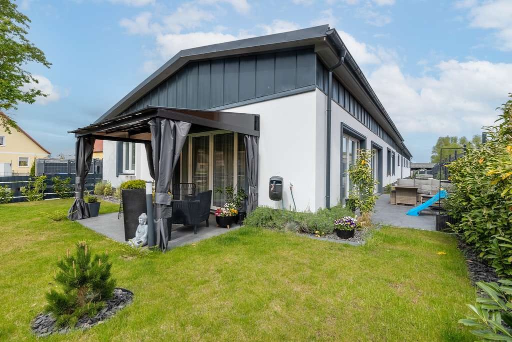 Immobilie in Nadrensee - Stilvolle, möblierte Wohnimmobilie mit Gewerbefläche - Bild 0