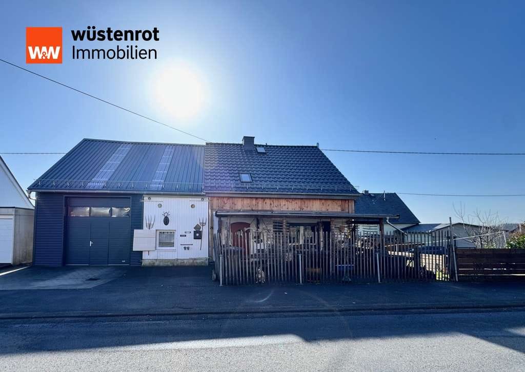 Immobilie in Höhn - Liebevoll gestaltetes Einfamilienhaus mit großer Scheune - Bild 2