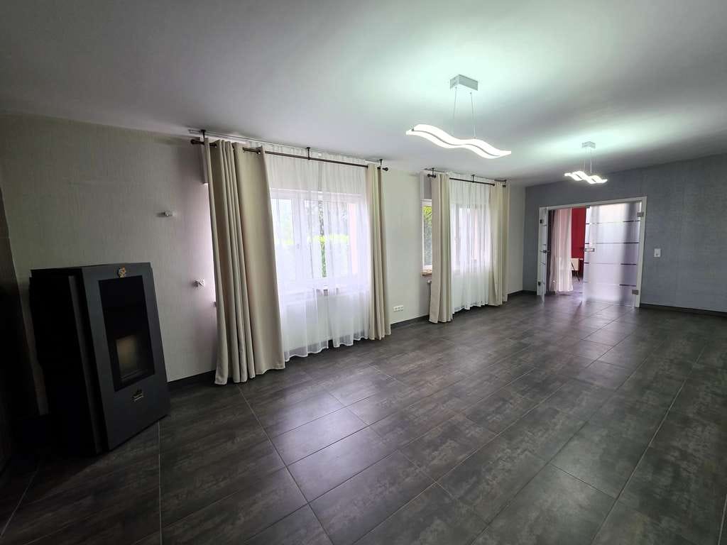 Immobilie in Hesweiler - ATTRAKTIVES EINFAMILIENHAUS im HERZEN des nördlichen HUNSRÜCKS - in MOSELNÄHE. - Bild 1